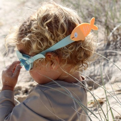  Sunnylife Kids Swim Goggles - Finn The Fish Aqua Blue, 3D Fish Band